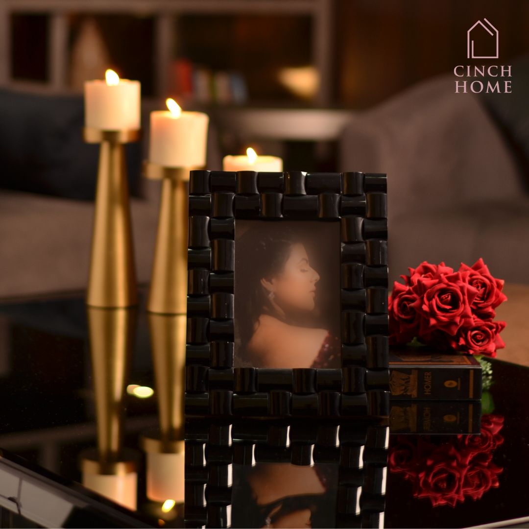 Capture your moments in unique photo frames by Cinch Home| Choose from a range of glass photo frames and resin photo frames online India | You can choose from vide range of photo frames of different sizes: 5*7" photo frames, 8*10" photo frame.