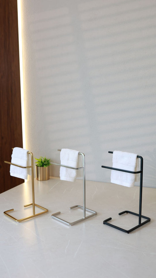 Towel Stands: The Stylish Bathroom Essential Every Modern Home Needs