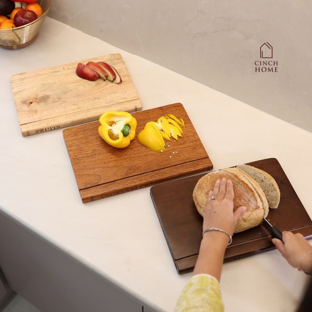 Book Shelf Wooden Chopping Boards– Set of 3 with Stand
