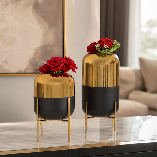 Desk planters, Office desk planters, Small desk planters, Indoor desk planters, Desk plant pots, Succulent desk planters, Desktop planters, Mini desk planters, Office desk plant pots, Modern desk planters, decorative planters, small metal planters, indoor planters, vases, metal vases, premium planters, unique home décor, luxury home decor, Office desk accessories, vases, premium vases, unique vases